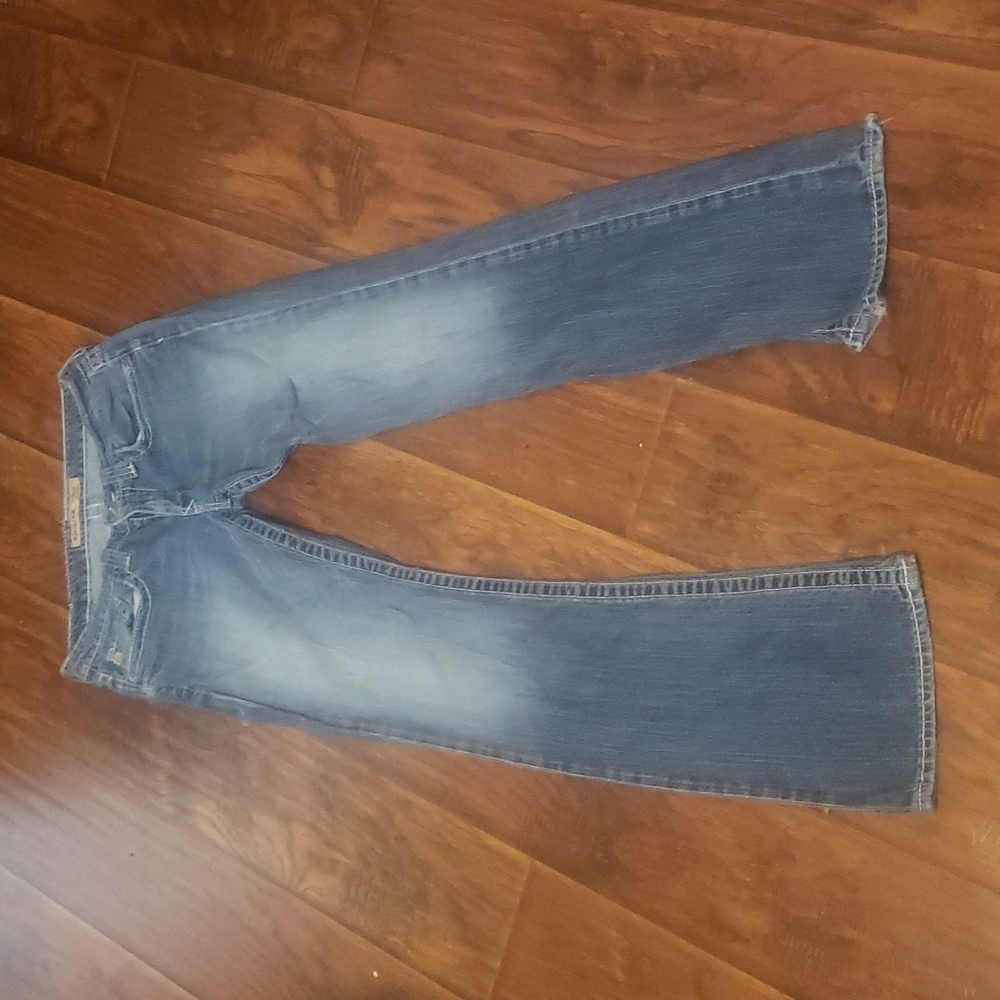 Big Star Remy Low Rise Boot Cut Jeans Size 29L